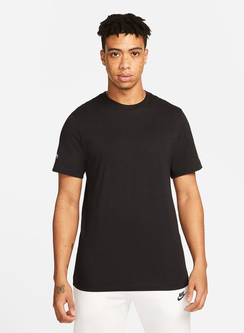 نايكي تيشيرت لوجو بارك - Image 1